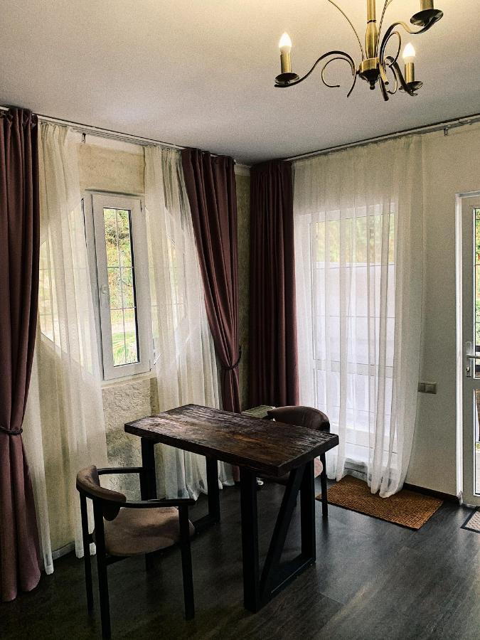 Guest House Chalet Agave Гагра Екстер'єр фото