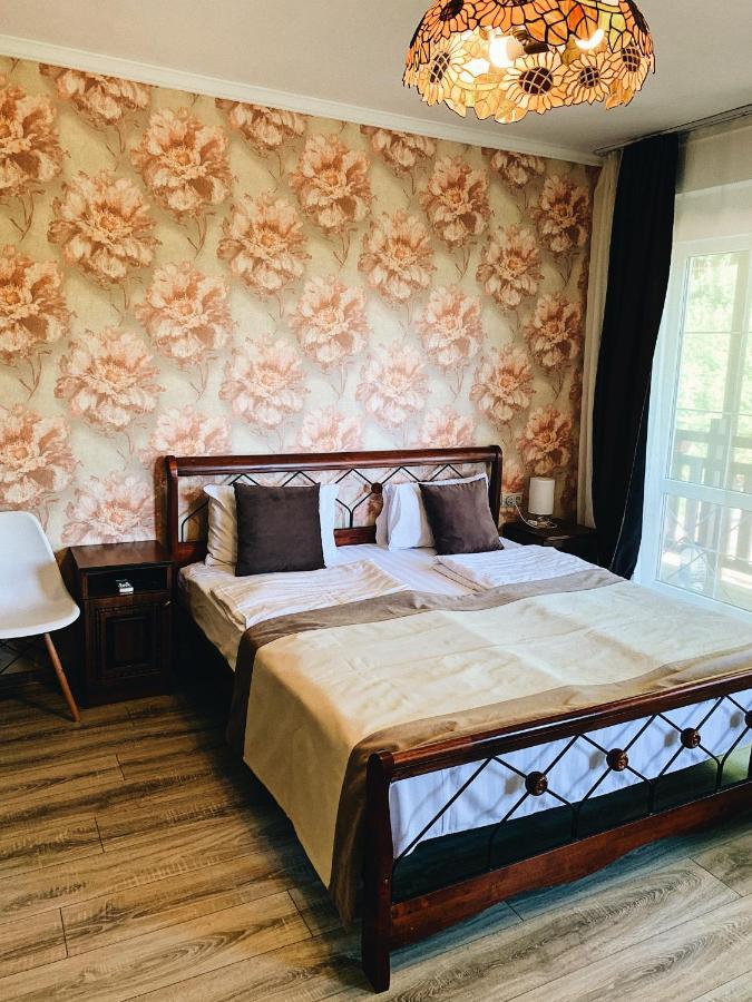 Guest House Chalet Agave Гагра Екстер'єр фото
